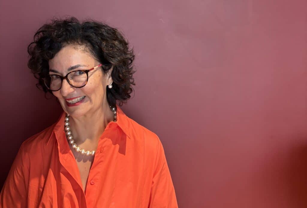 Porträtfoto der Schmuckgutachterin Manijeh Steiner Baden-Baden